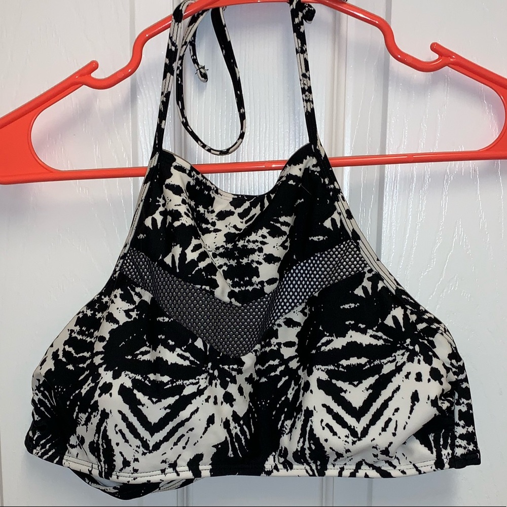 Halter bikini top